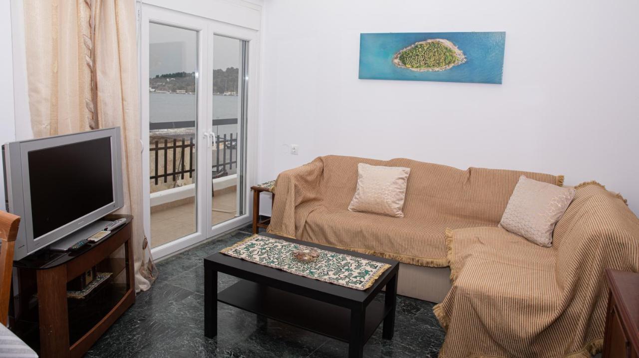 White Heaven Apartment Lakkion Exterior photo