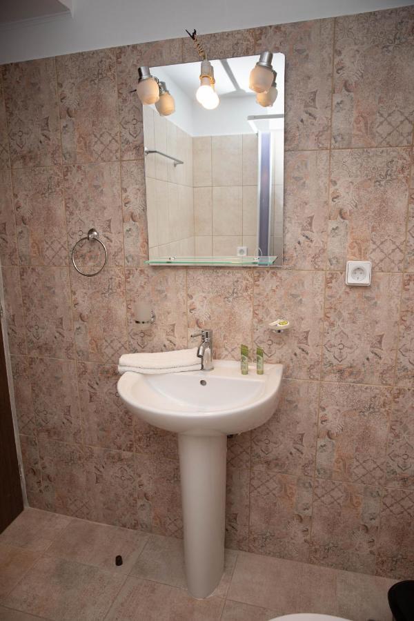 White Heaven Apartment Lakkion Exterior photo
